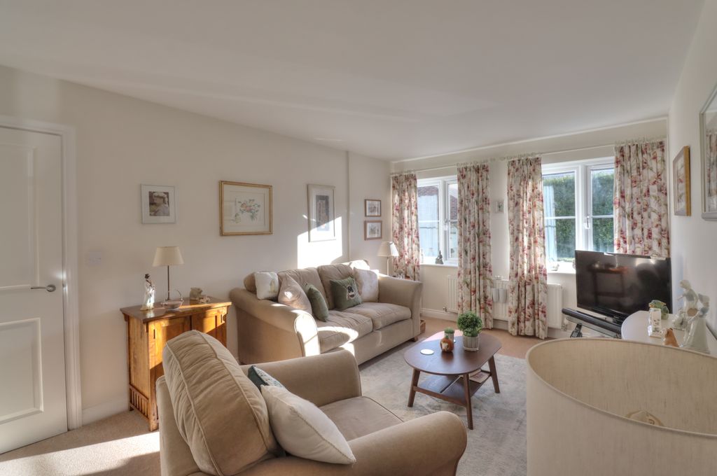 Property photo 3 of 27 Photo #3