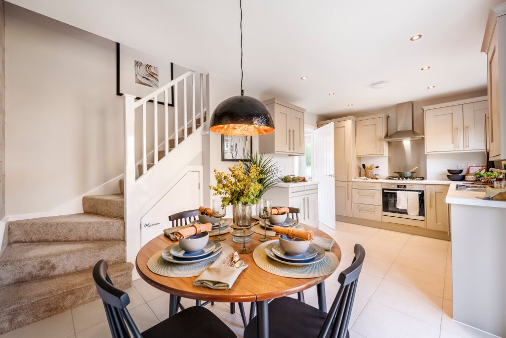 Property photo 2 of 7 Kitchen/Dining Room