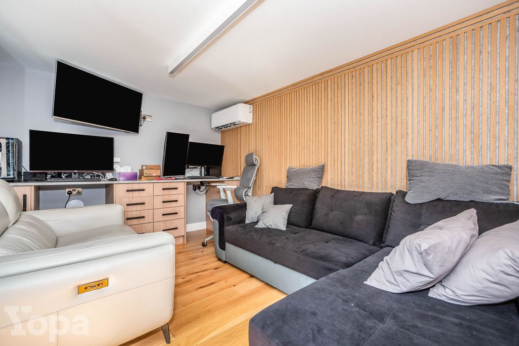Additional image 19 of 3 bed detached house for saleBrambling Close, Greenhithe DA9