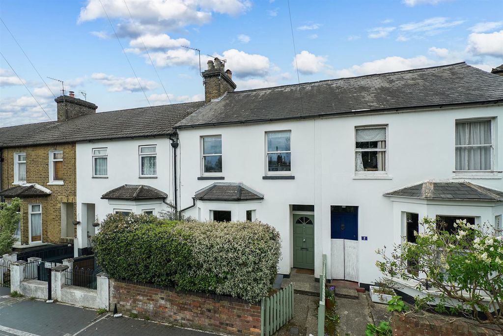 Property photo 1 of 23 4-Oswald-Road-.Jpg