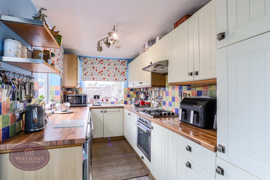 Property photo 3 of 22