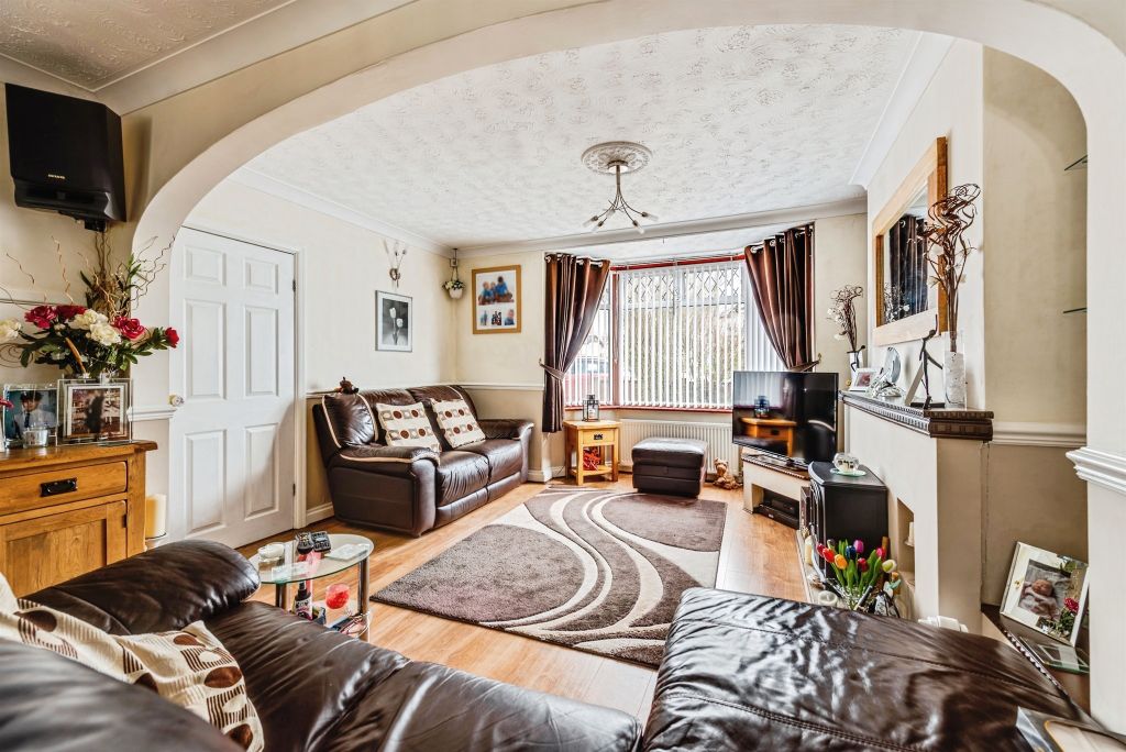 Property photo 3 of 18