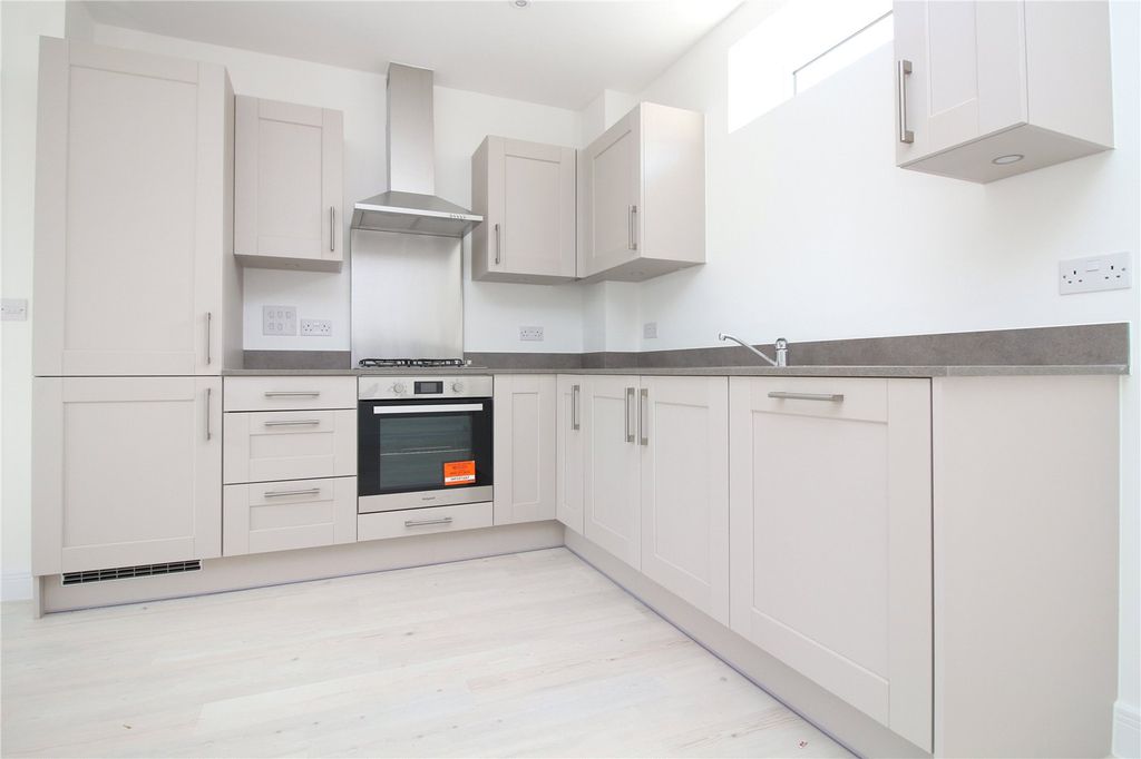 Property photo 3 of 10 Picture No. 03