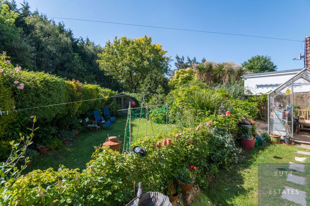 Property photo 3 of 19