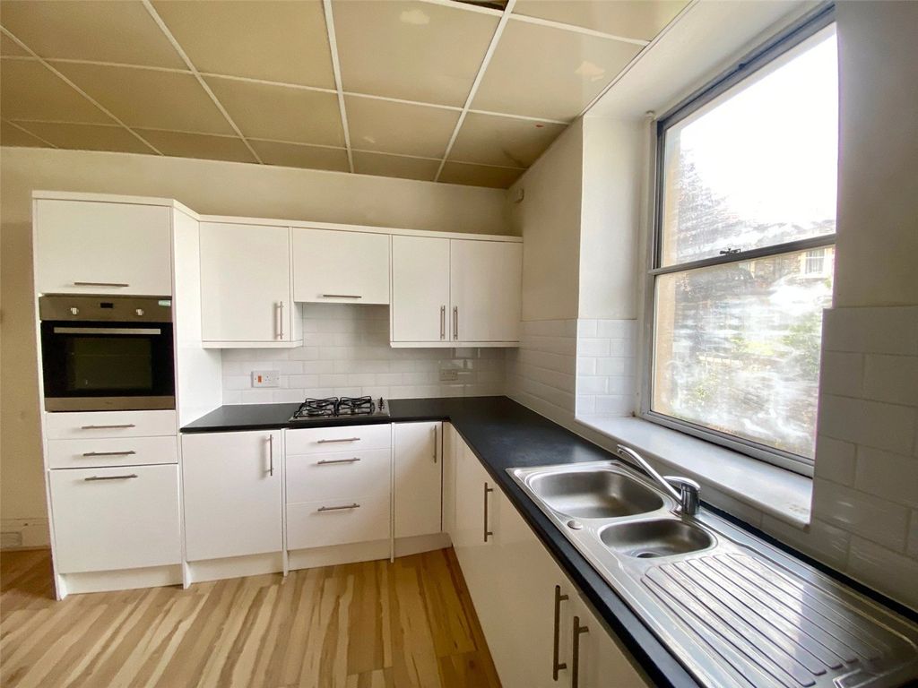 Property photo 3 of 12 Picture No. 03