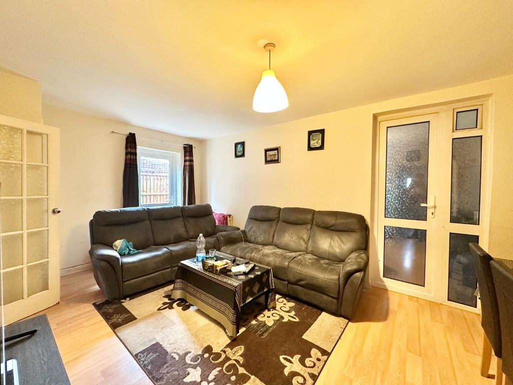 Property photo 2 of 13 Img_8327.Jpg