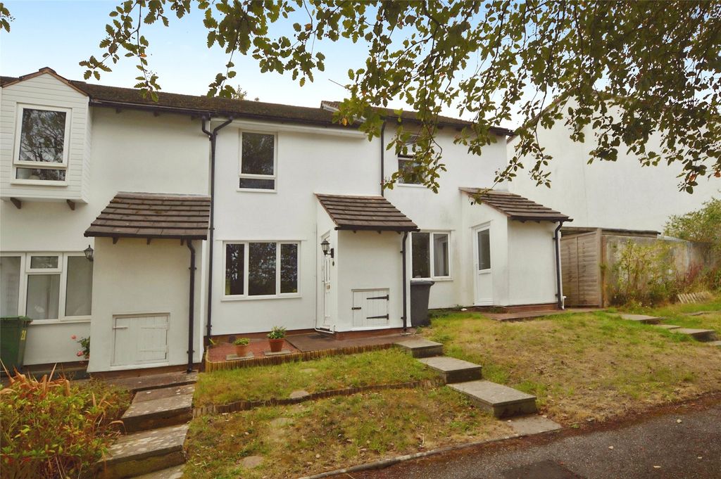 Property photo 1 of 18 Front