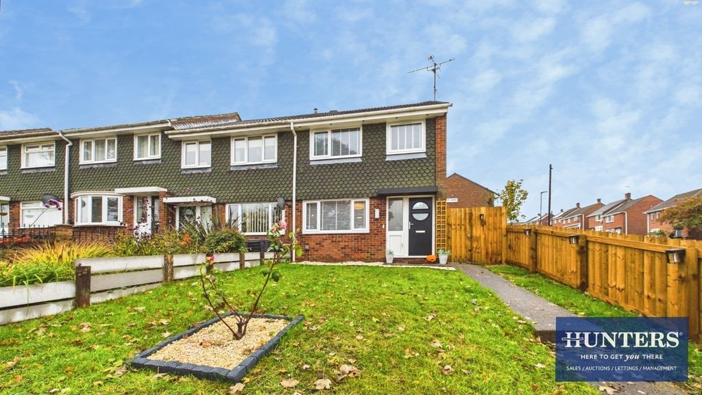 Property photo 1 of 17 External