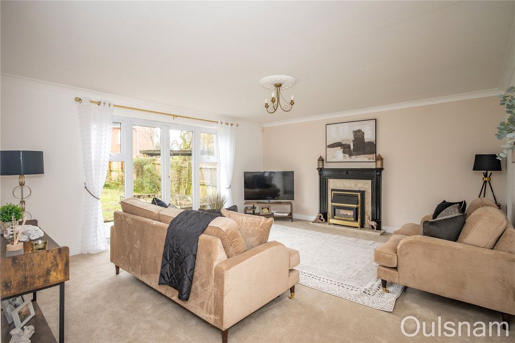 Property photo 2 of 33 Picture No. 30