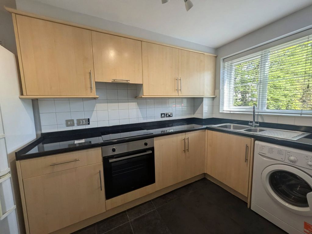 Property photo 2 of 15 Picture No. 22