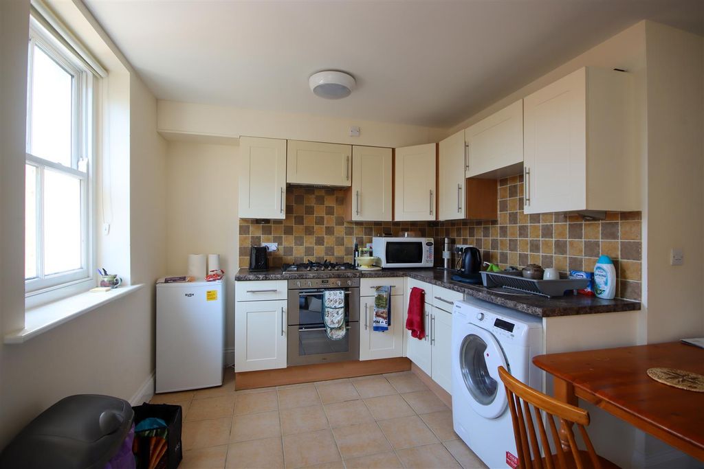 Property photo 2 of 8 Img_8398.Jpg
