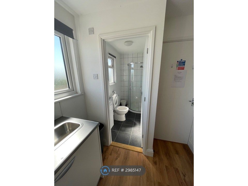 Property photo 3 of 3