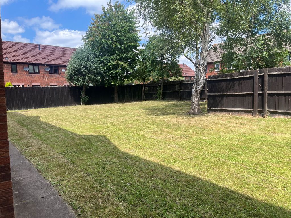 Property photo 2 of 8