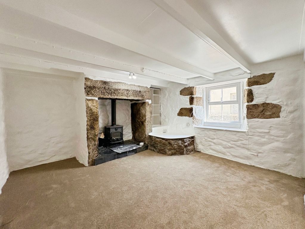 Property photo 2 of 18 5259714
