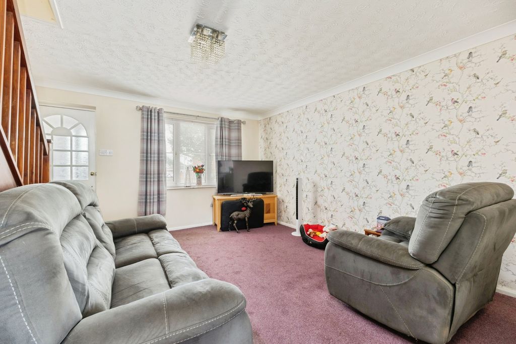 Property photo 3 of 15 Pbox-Img.Jpg