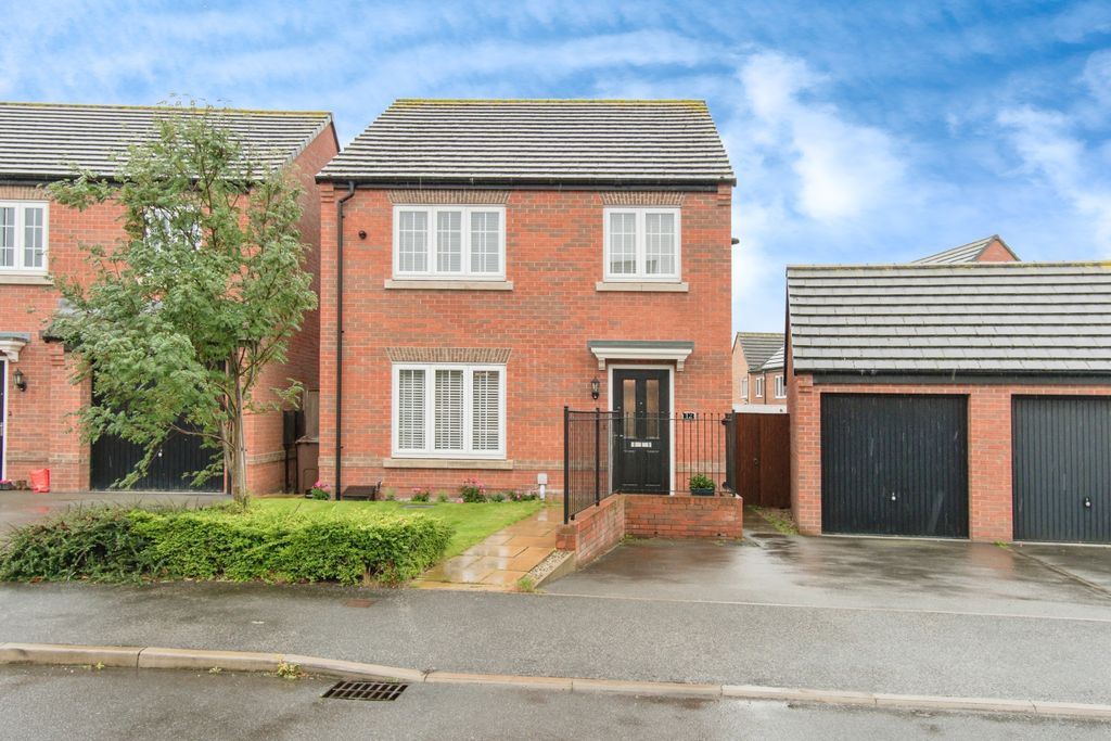 Property photo 1 of 15 The Property