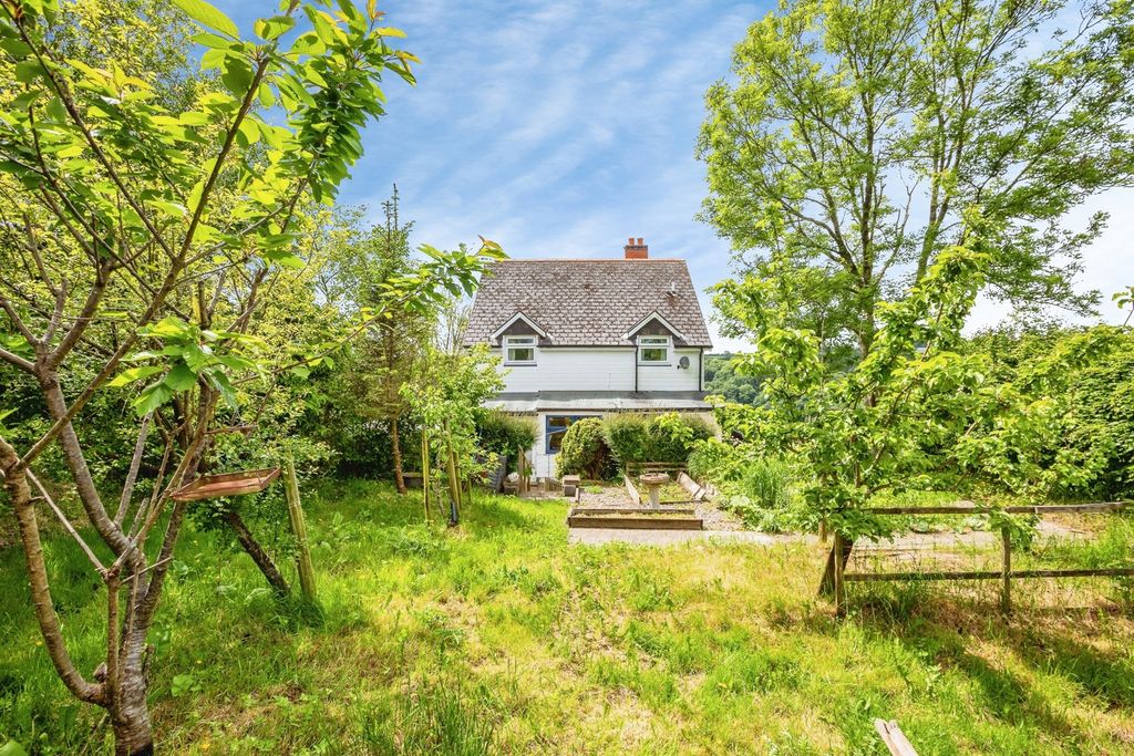 Property photo 2 of 32 Pbox-Img.Jpg