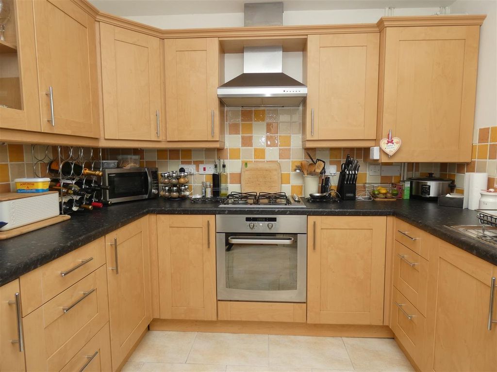 Property photo 2 of 8 Picture 2