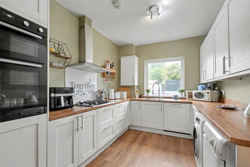 Property photo 3 of 21 Kitchen Diner_3.Jpeg