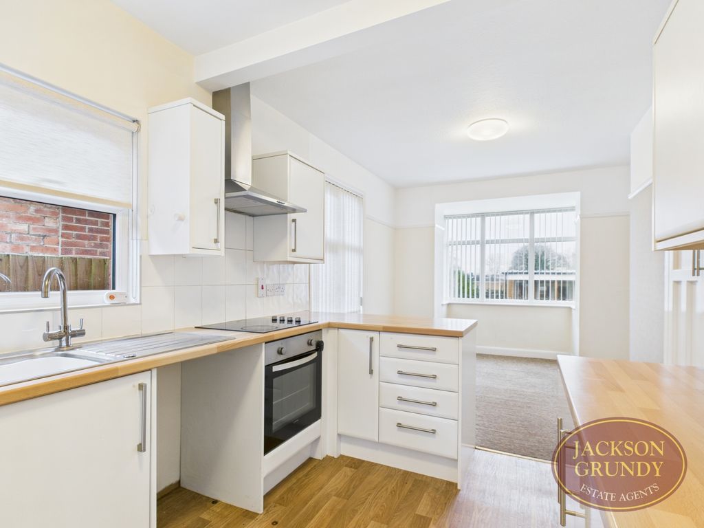 Property photo 2 of 14 Knights Lane