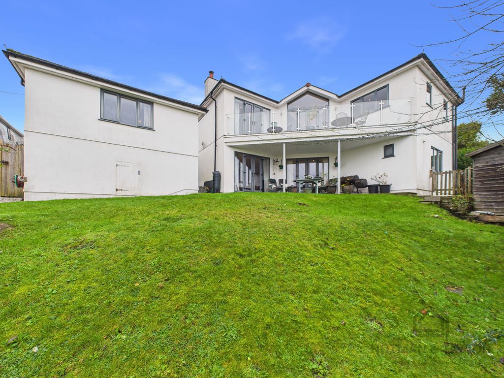 Property photo 1 of 34