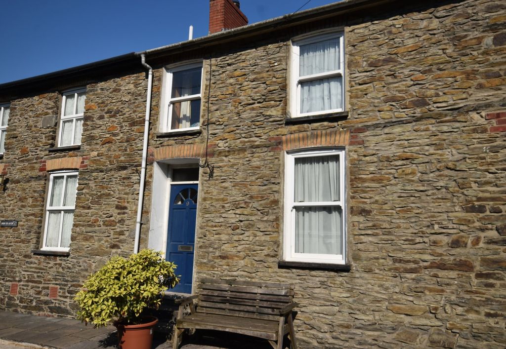 Property photo 1 of 11