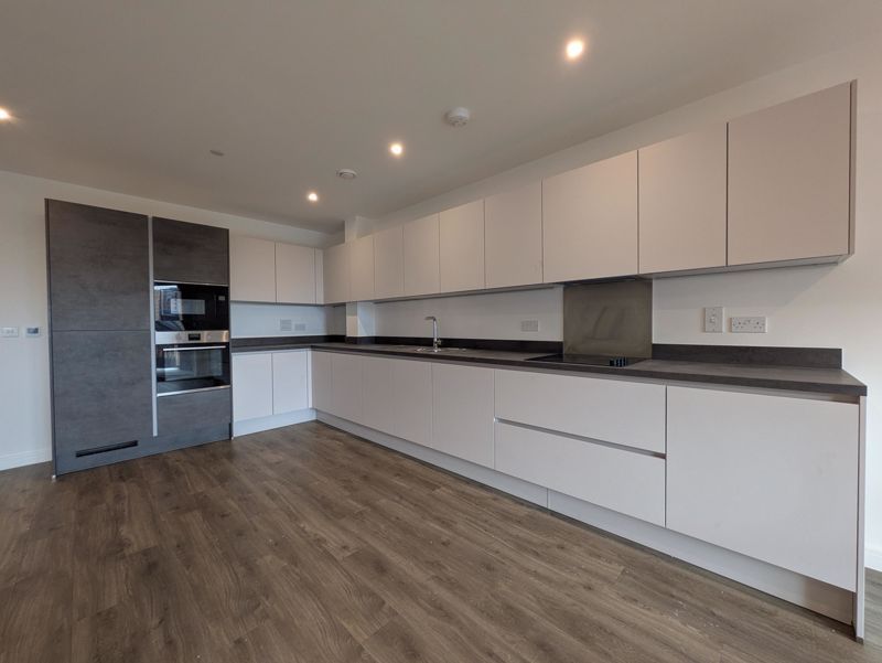 Property photo 3 of 9 Photo 10