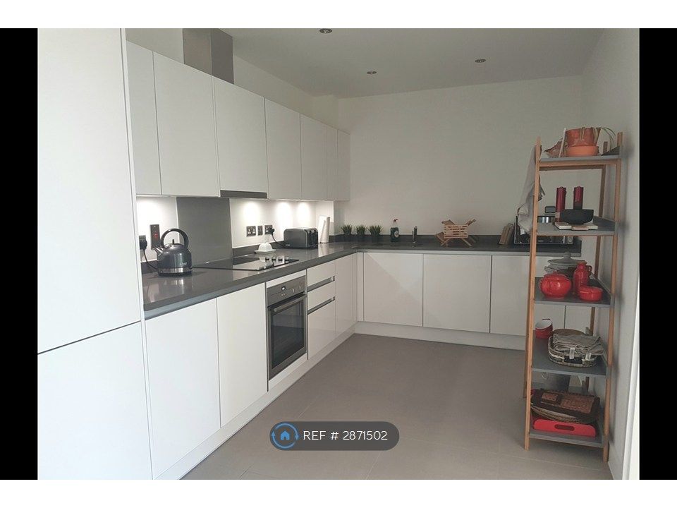 Property photo 2 of 8 Kitchen