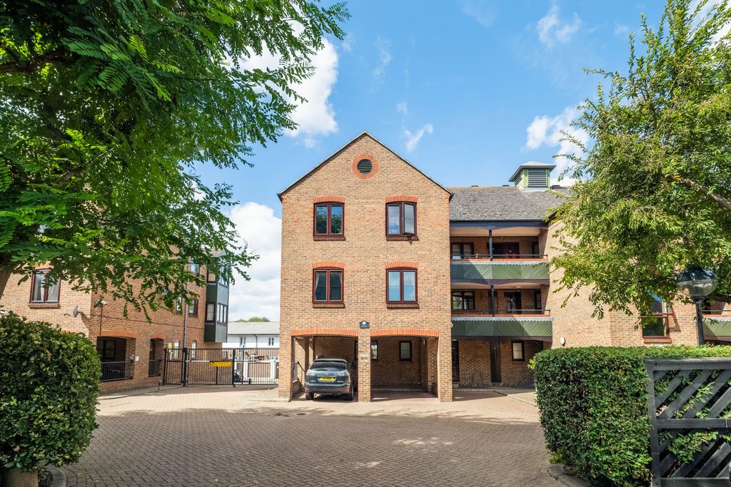 Property photo 1 of 13