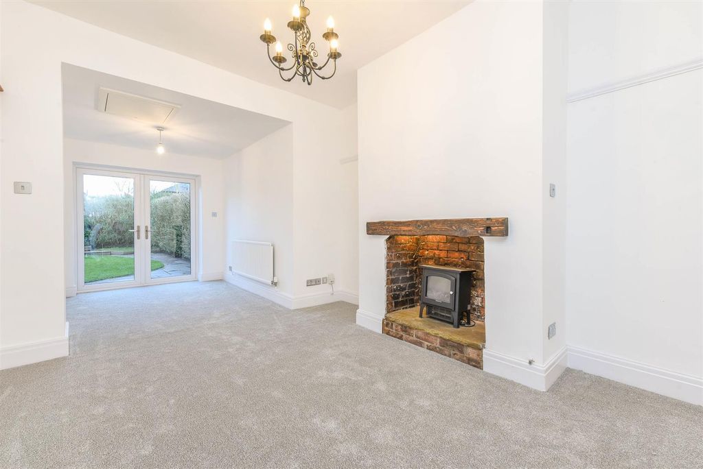 Property photo 3 of 27 Dining/Family Room