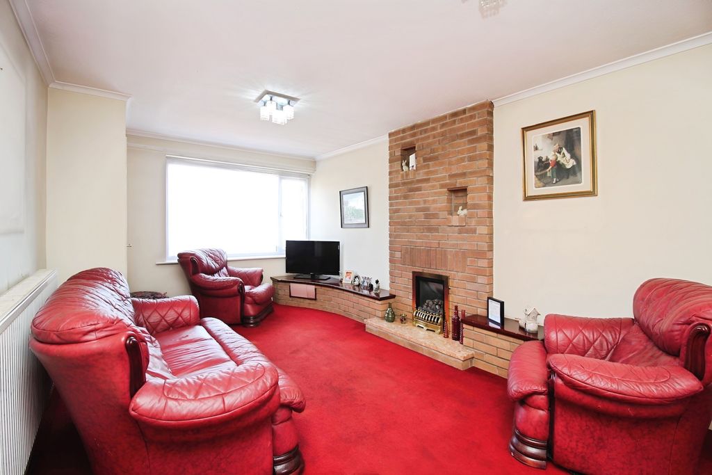 Property photo 3 of 16