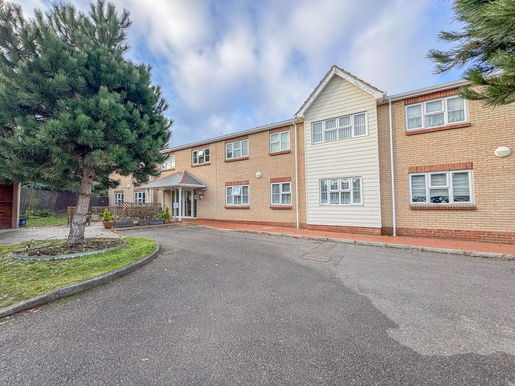 Property photo 1 of 15