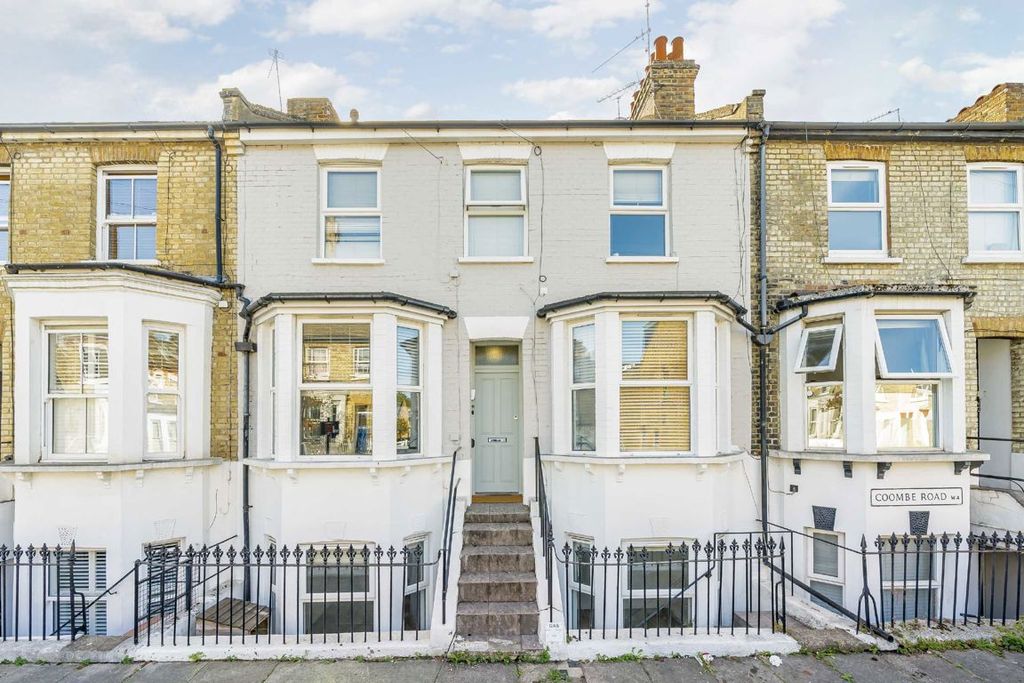 Property photo 1 of 7