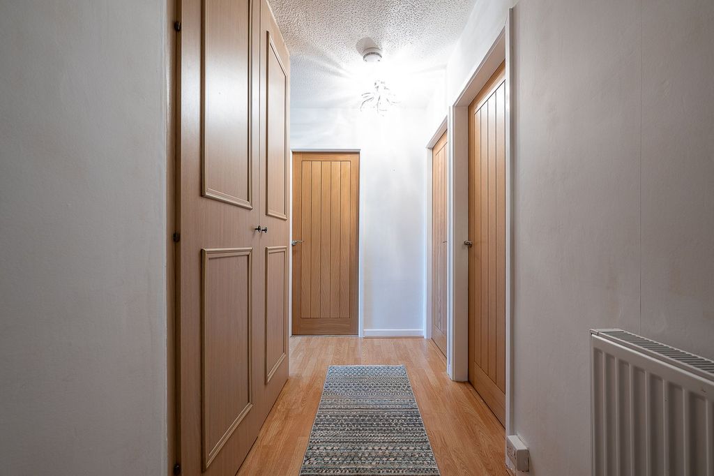 Property photo 3 of 12 Hallway