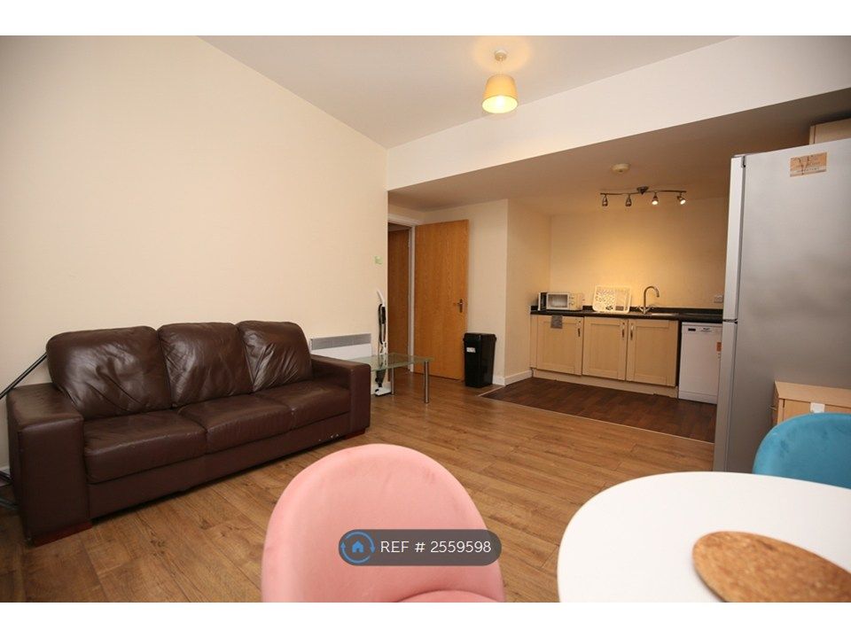 Property photo 2 of 9