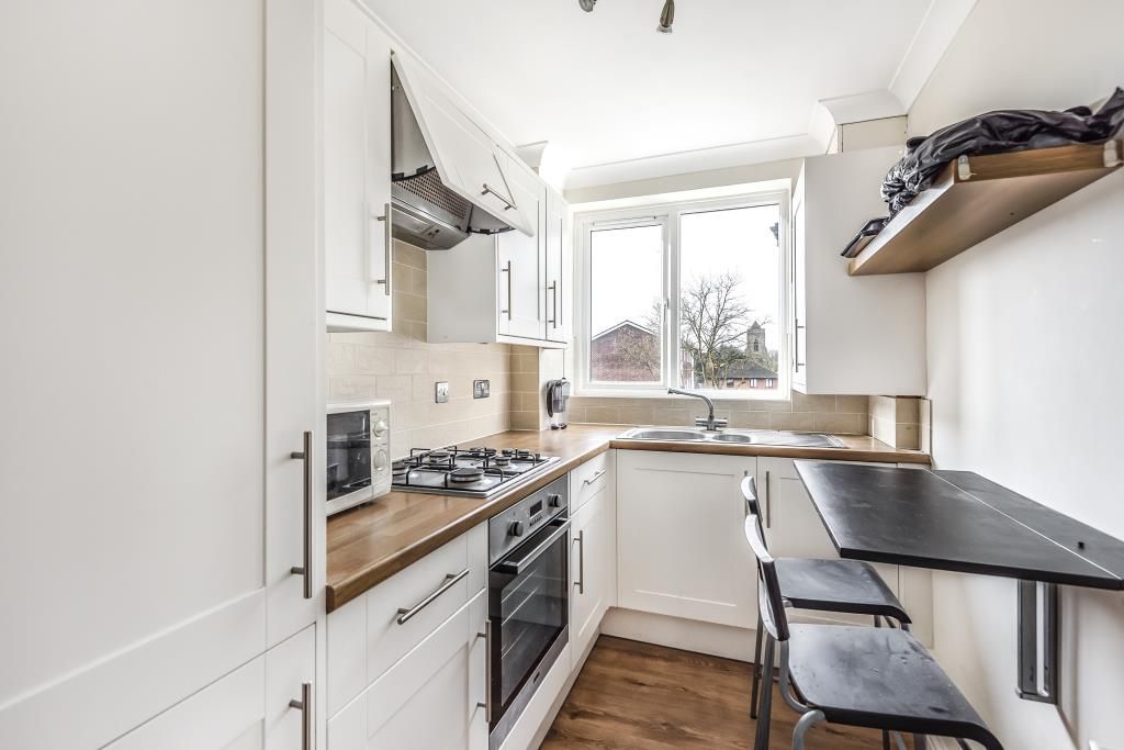Property photo 2 of 10 Kitchen