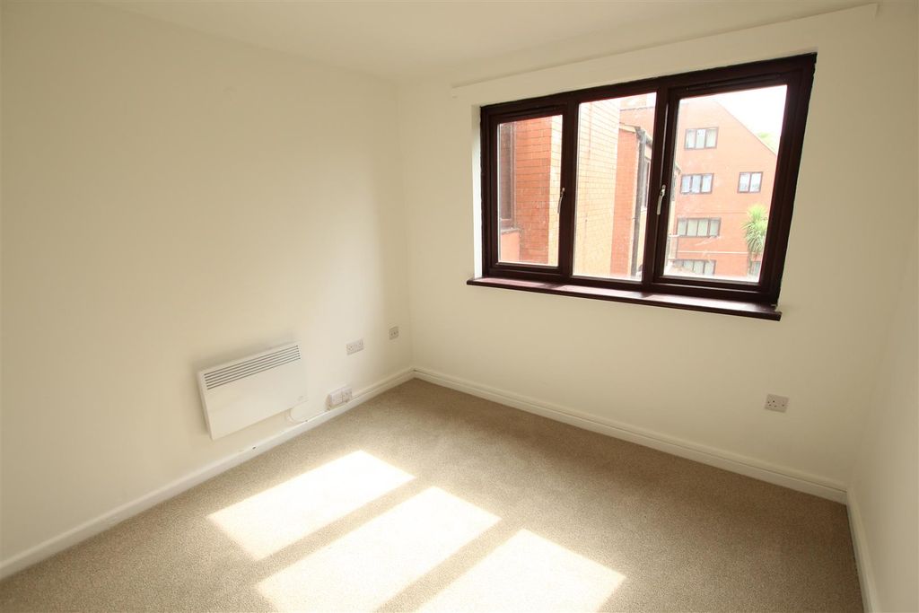 Property photo 3 of 5 Img_2201.Jpg