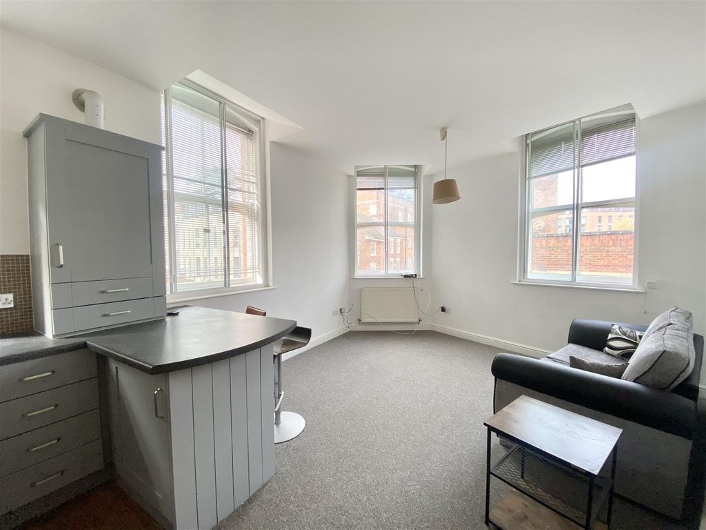 Property photo 2 of 12 Image00006.Jpeg