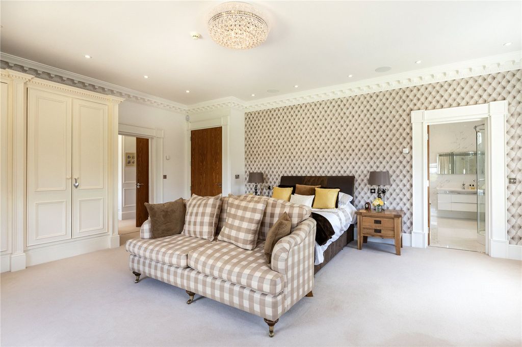Additional image 14 of 6 bed detached house for saleHigh Street, Angmering, Littlehampton, West Sussex BN16