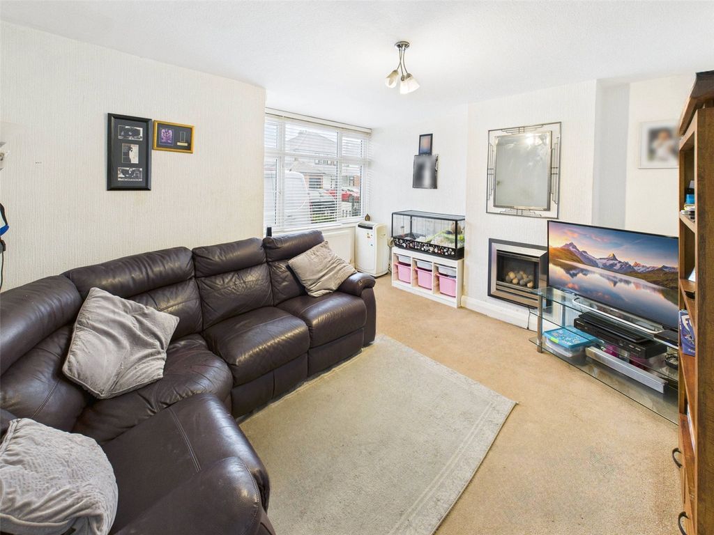 Property photo 3 of 16 Picture No. 33