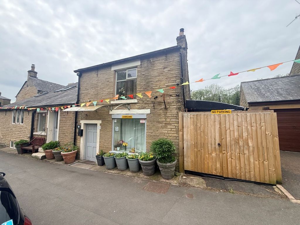 Property photo 1 of 36
