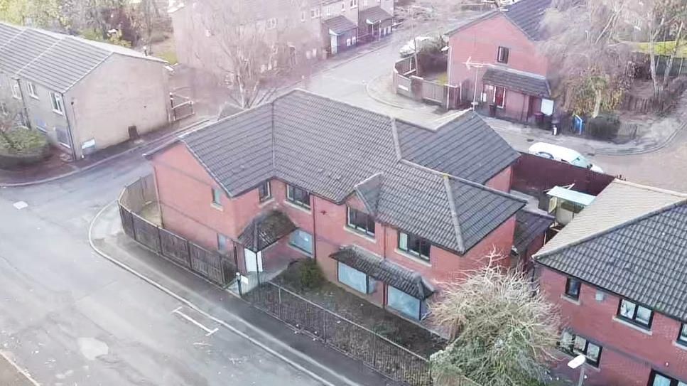 Property photo 1 of 29 Outside