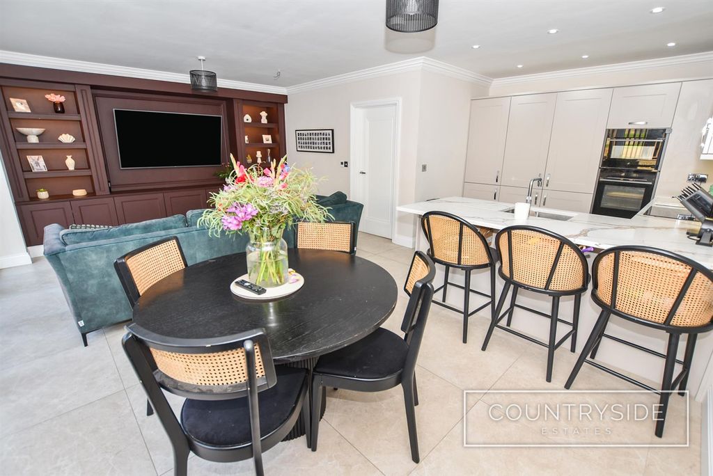 Property photo 2 of 23 Open Plan Kitchen/Family Room