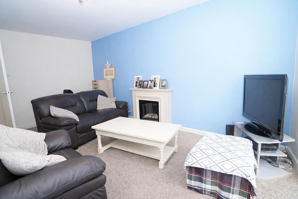 Property photo 3 of 16 Lounge1.Png