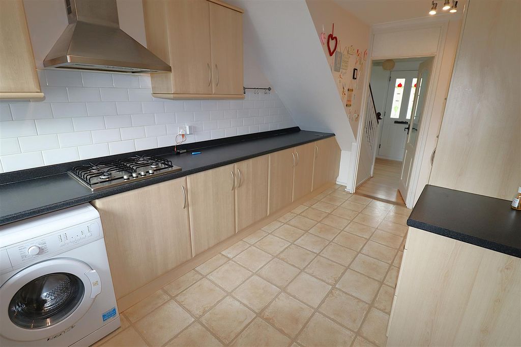 Property photo 2 of 23 Kitchen