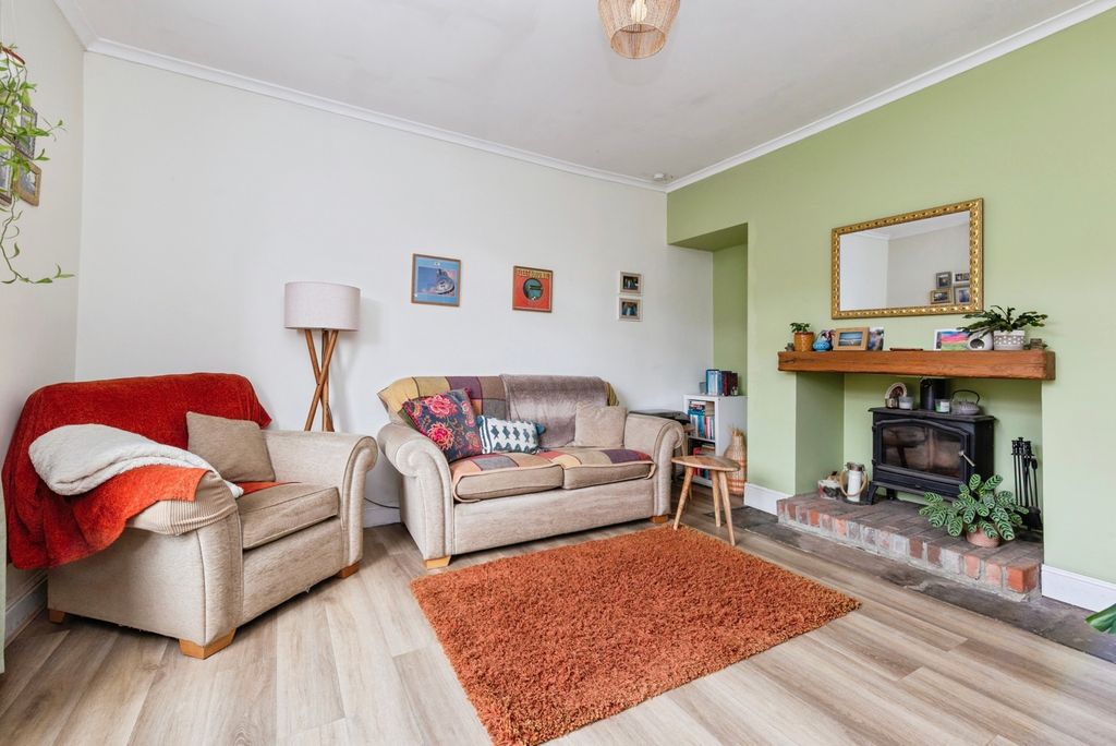 Property photo 3 of 17 Photo