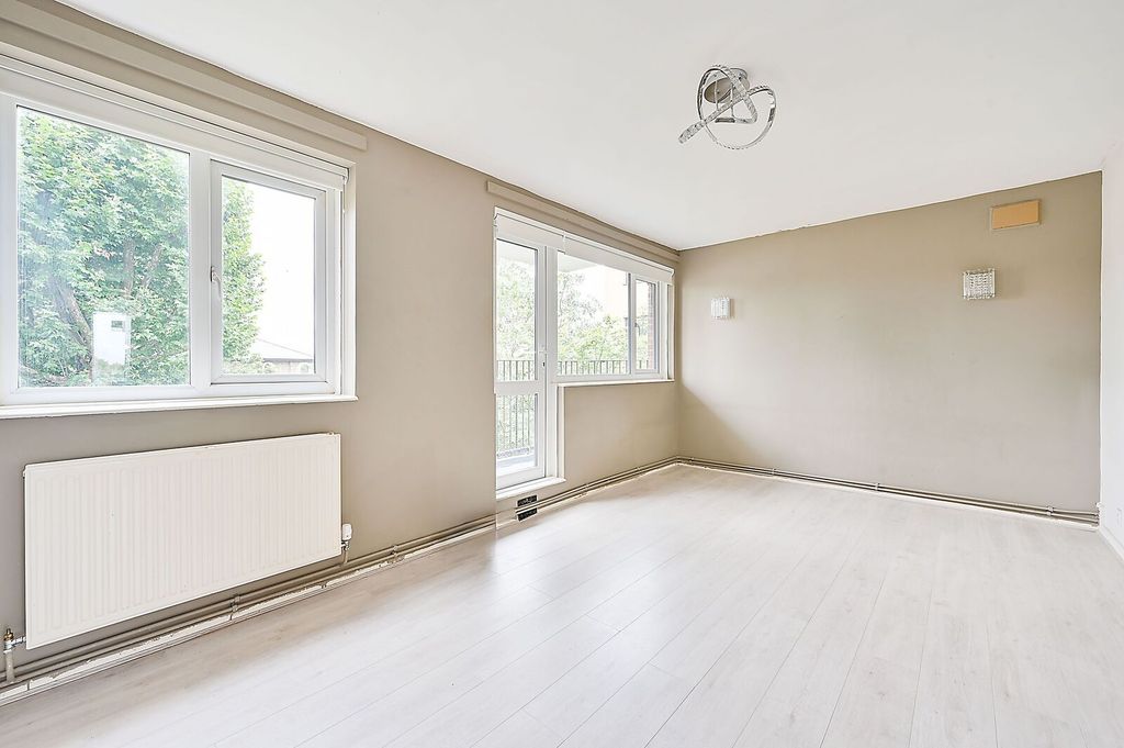Property photo 2 of 5