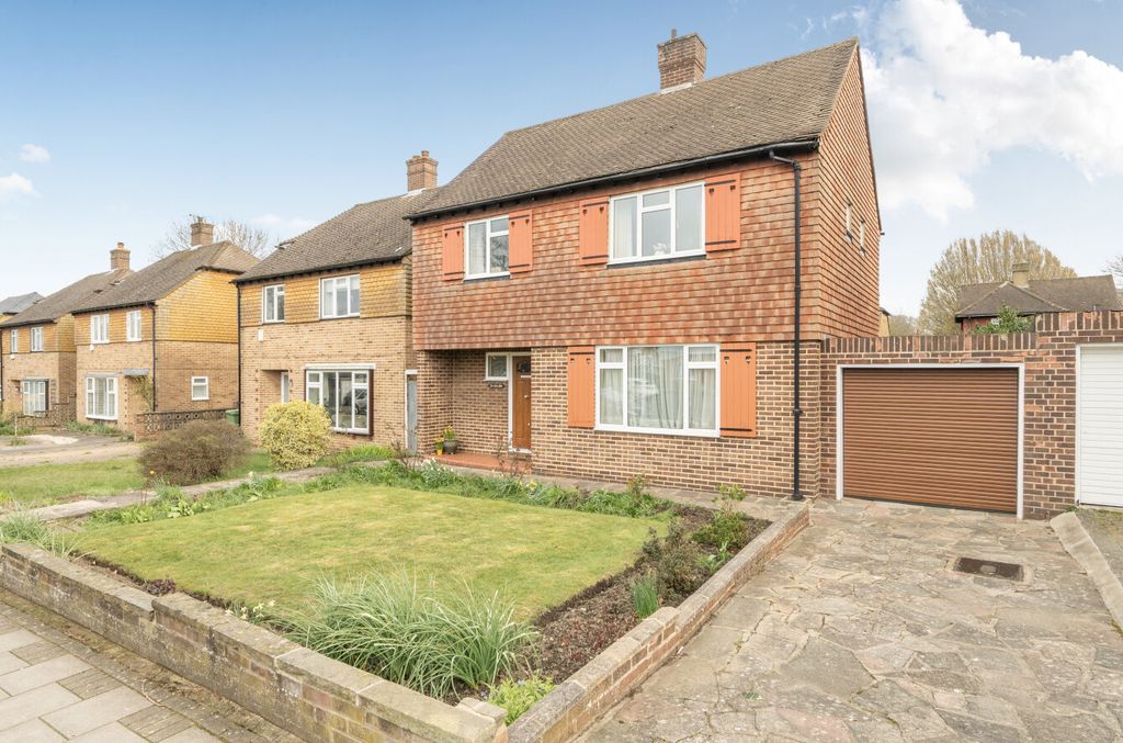 Property photo 1 of 19 1426198-19-69B807...