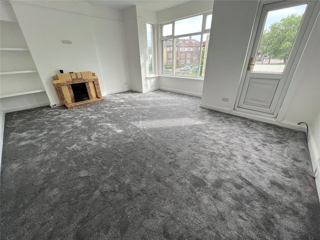 Property photo 1 of 10 Picture No. 04