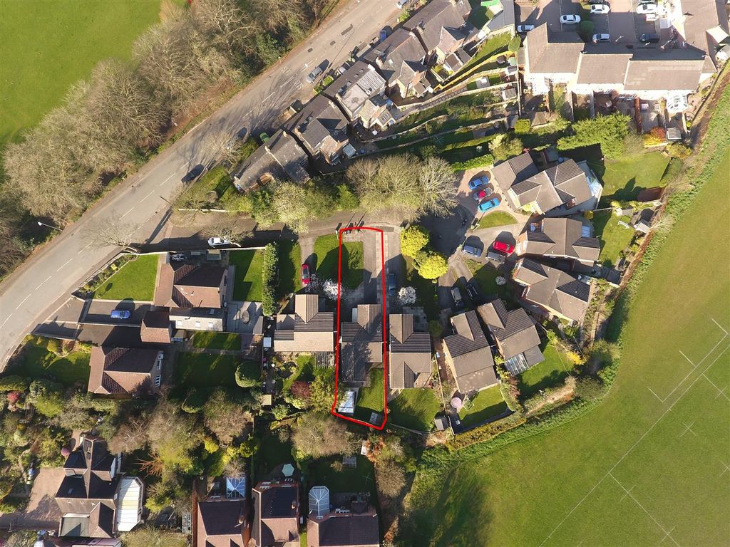 Property photo 2 of 33